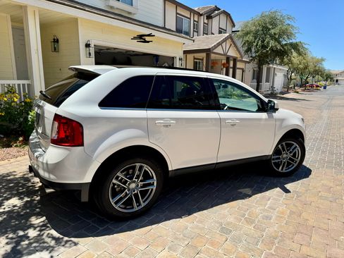 Used 2011 Ford Edge Limited w/ 302A Rapid Spec Order Code FWD image 5