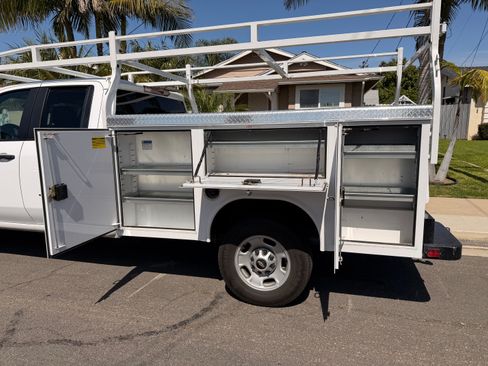 Used 2024 Chevrolet Silverado 2500 W/T w/ WT Convenience Package image 8
