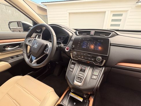 Used 2022 Honda CR-V Touring image 5