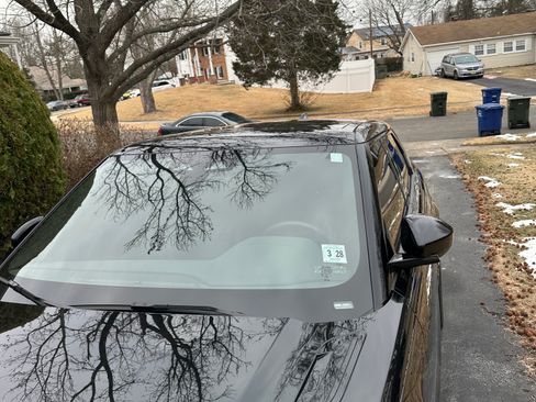 Used 2023 Land Rover Range Rover Evoque R-Dynamic SE image 5