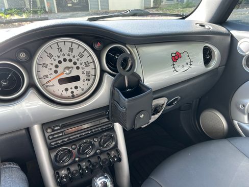 Used 2005 MINI Cooper Convertible FWD image 5