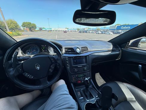 Used 2014 Maserati GranTurismo Sport RWD image 28
