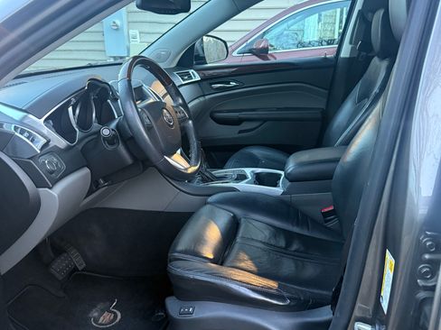 Used 2011 Cadillac SRX Luxury image 9