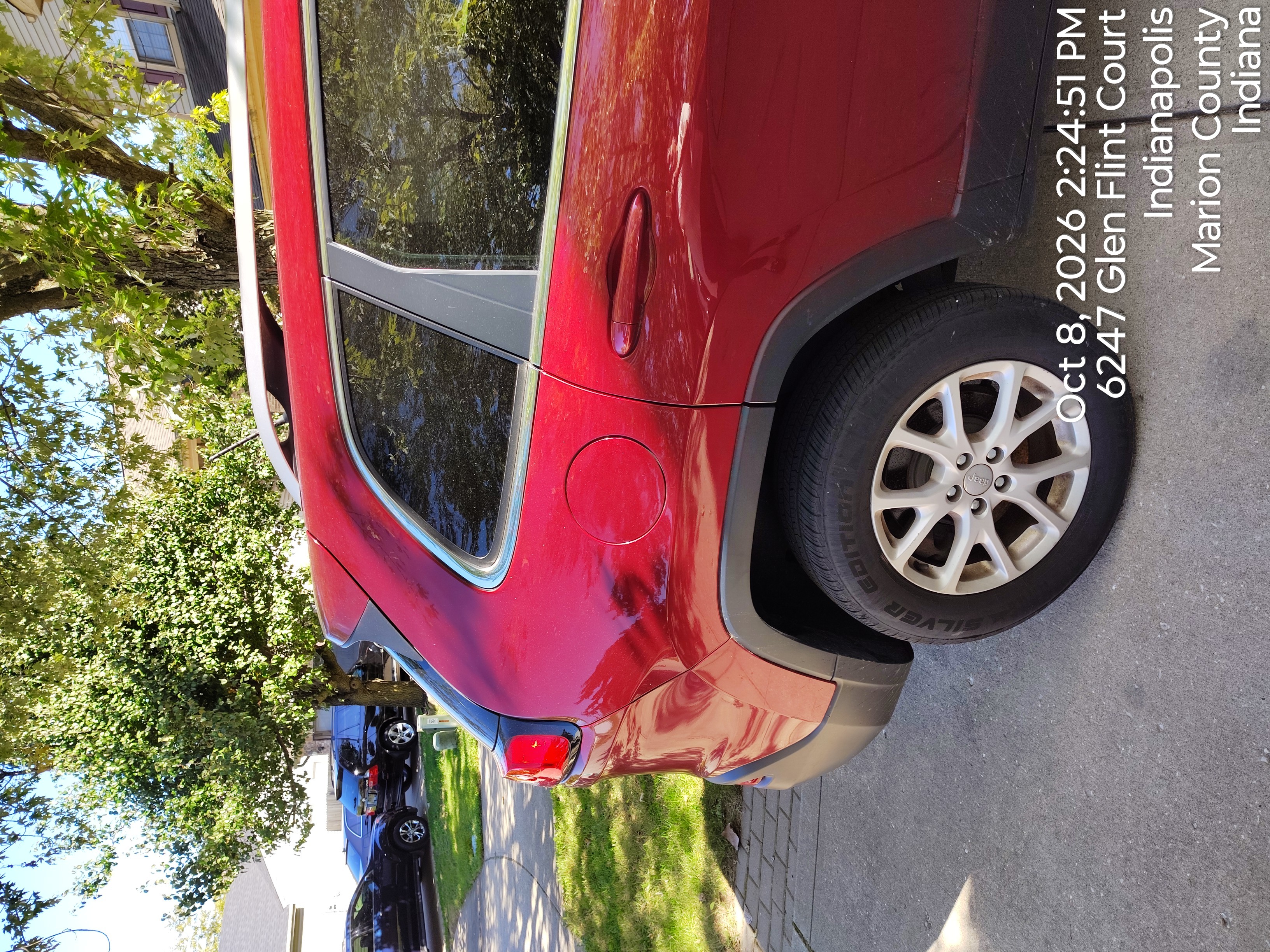 Used 2014 Jeep Cherokee Latitude AWD/4WD image 13