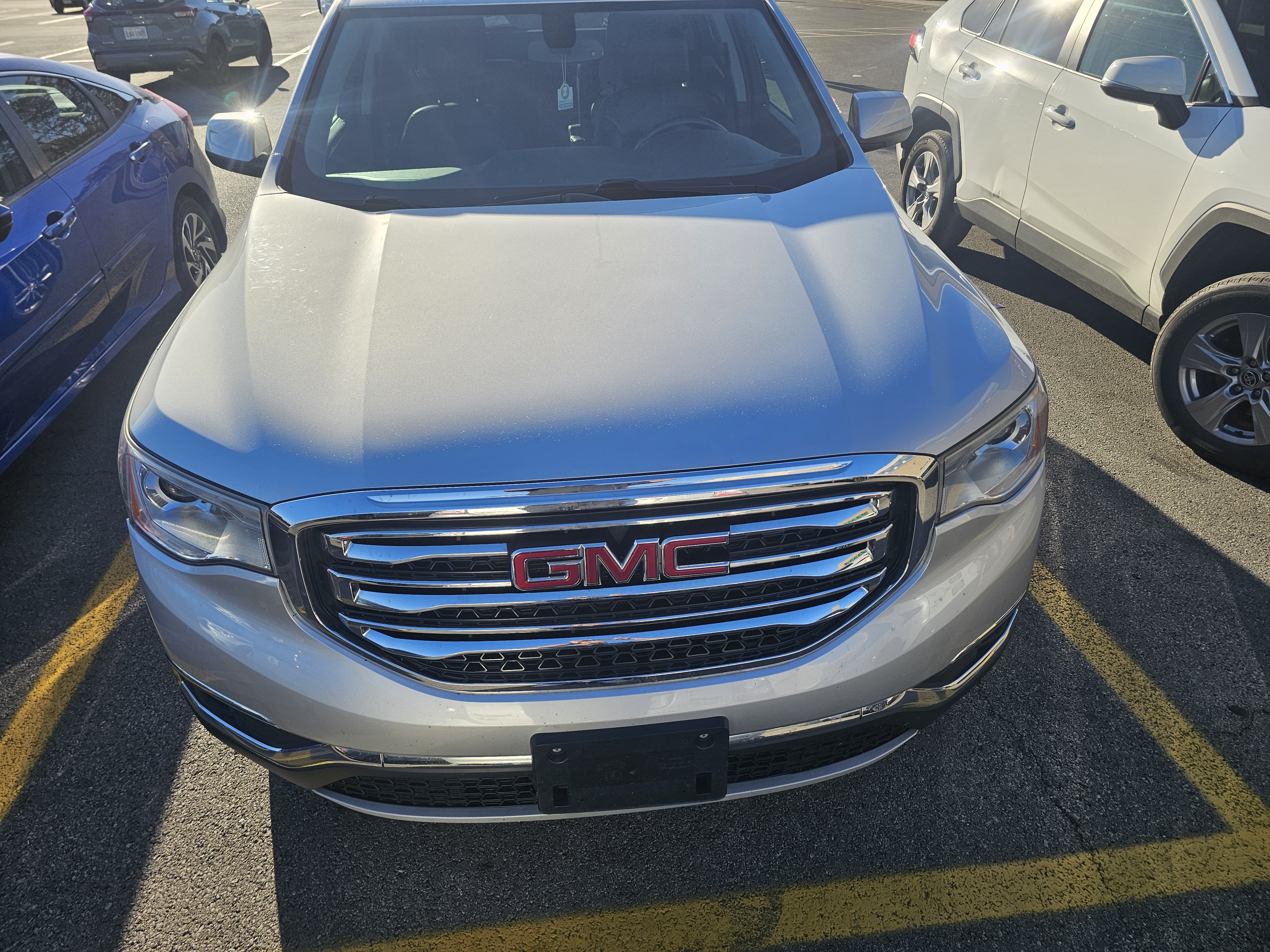 Used 2017 GMC Acadia SLT AWD/4WD image 8