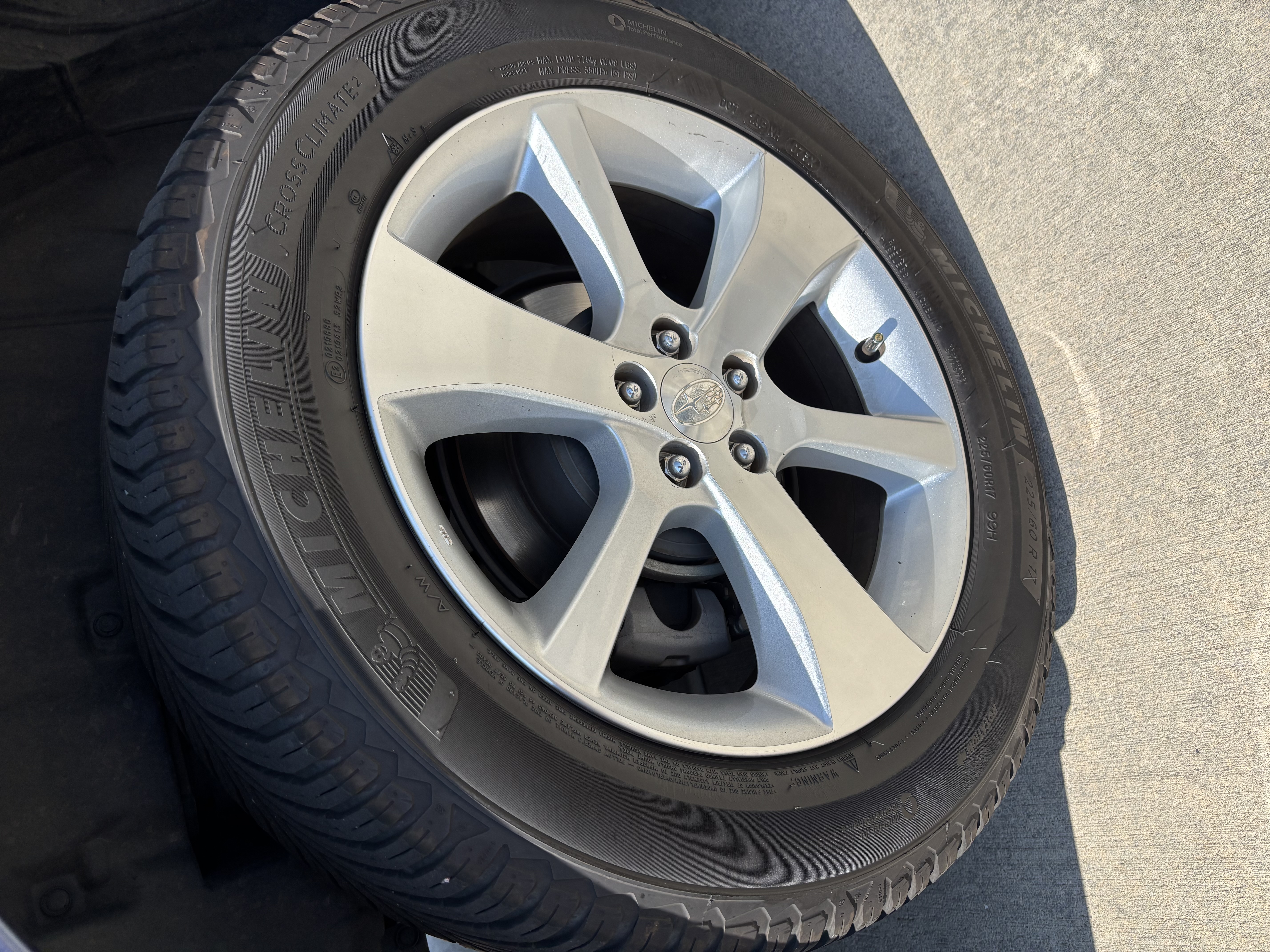 Used 2013 Subaru Outback 2.5i Limited AWD/4WD image 9