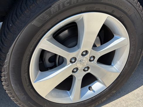 Used 2013 Subaru Outback 2.5i Limited AWD/4WD image 9
