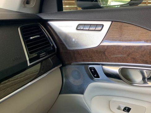 Used 2016 Volvo XC90 T6 Momentum w/ Protection Package Plus image 6