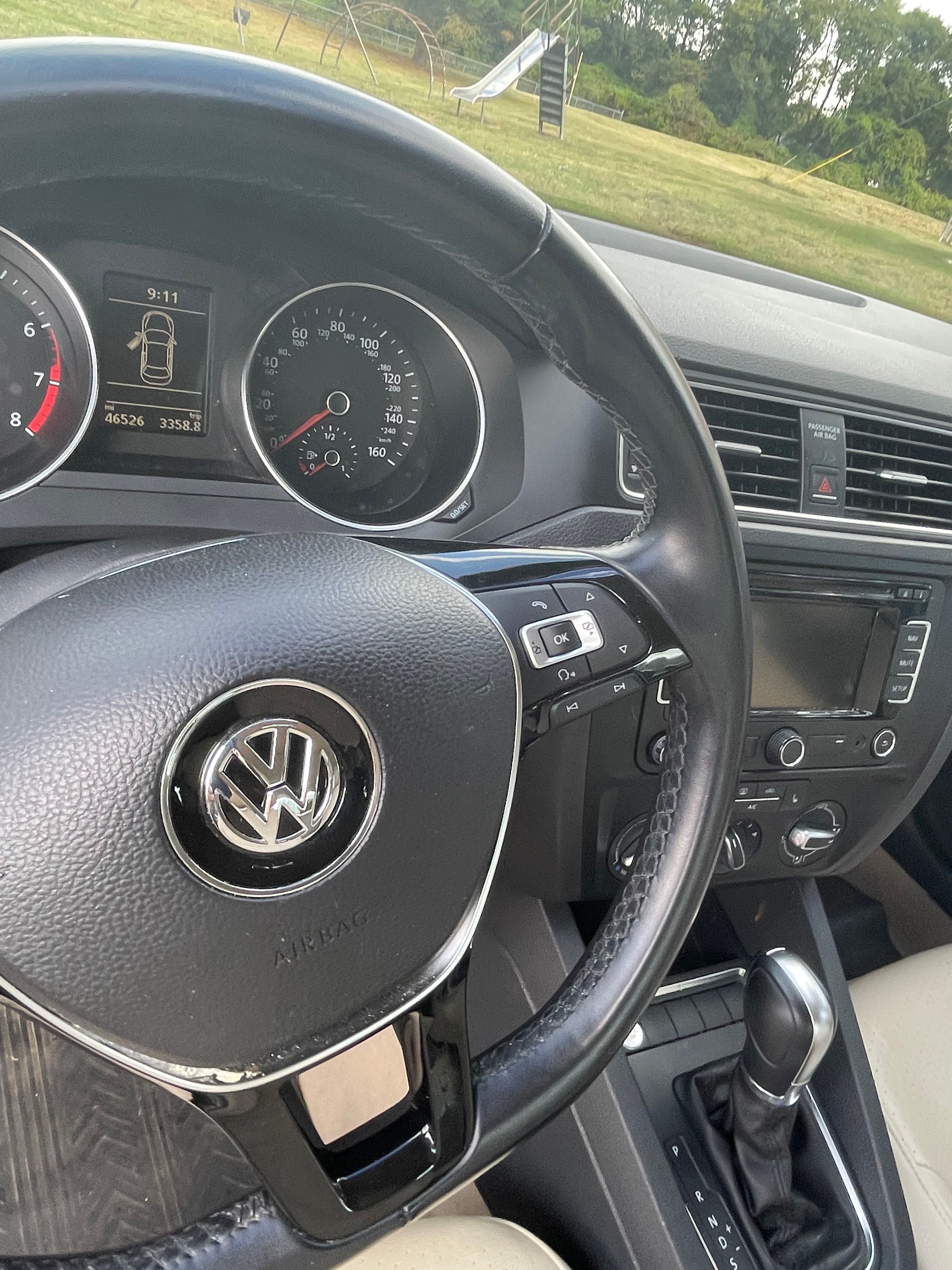 Used 2015 Volkswagen Jetta SE FWD image 5