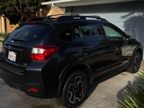 Used 2015 Subaru Crosstrek 2.0i Limited AWD/4WD image 2