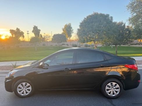 Used 2017 Hyundai Accent SE image 4