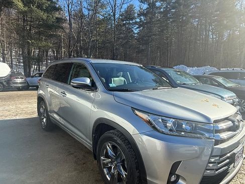 Used 2019 Toyota Highlander Limited Platinum image 1