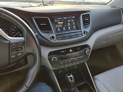 Used 2018 Hyundai Tucson Value image 17