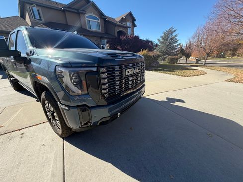 Used 2025 GMC Sierra 3500 Denali Ultimate image 1