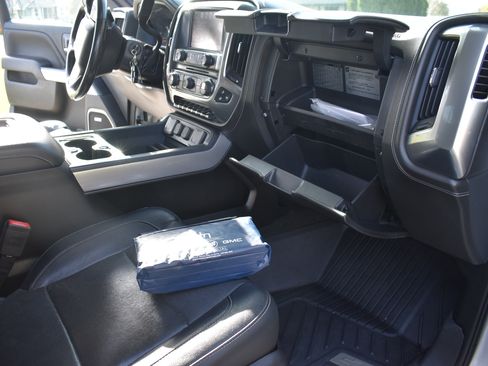 Used 2017 Chevrolet Silverado 2500 LTZ w/ Duramax Plus Package image 21