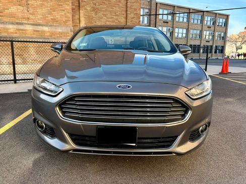 Used 2014 Ford Fusion Titanium image 4