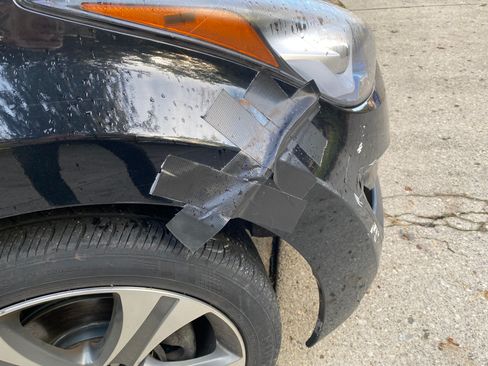 Used 2016 Hyundai Elantra Sport w/ Option Group 03 image 2