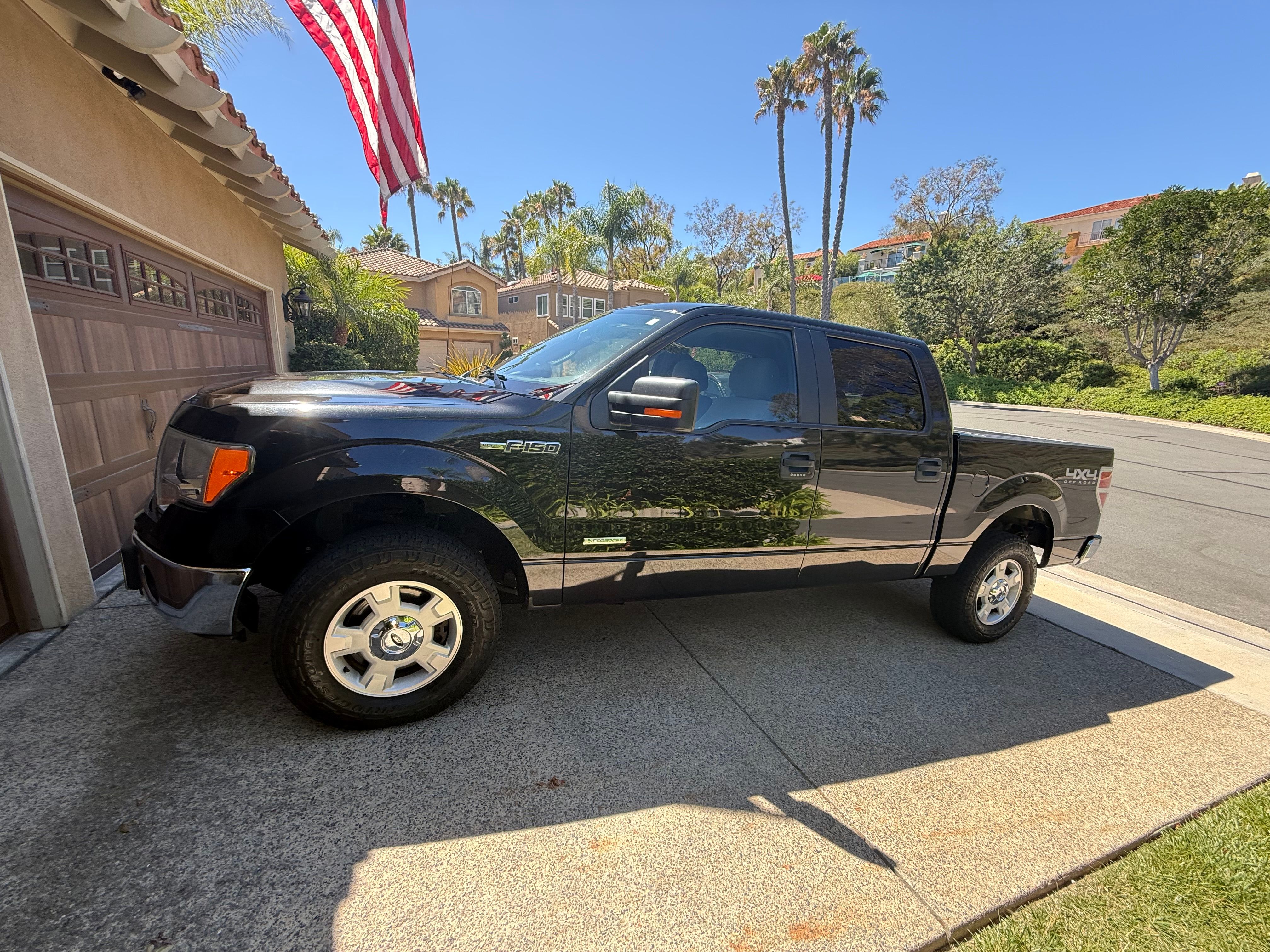 Used 2014 Ford F150 XLT w/ Equipment Group 301A Mid AWD/4WD image 10