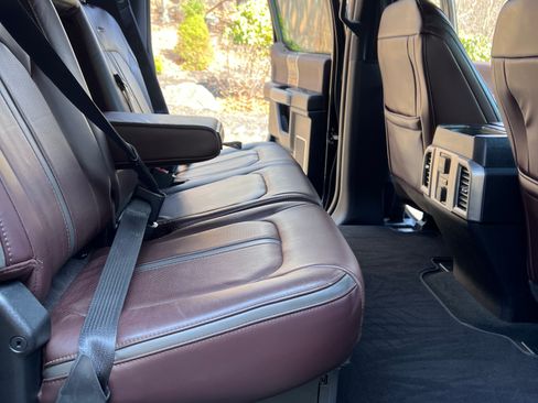 Used 2017 Ford F250 Platinum w/ Platinum Ultimate Package image 17