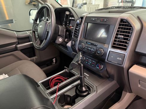 Used 2018 Ford F150 XLT w/ Equipment Group 302A Luxury AWD/4WD image 21