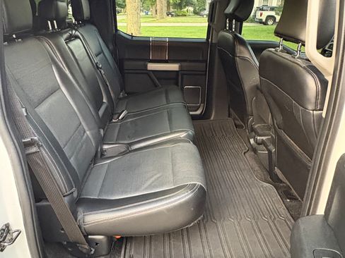 Used 2015 Ford F150 Lariat w/ Equipment Group 501A Mid AWD/4WD image 19