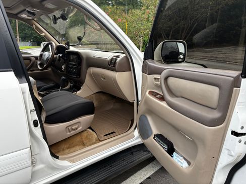Used 1999 Toyota Land Cruiser AWD/4WD image 15