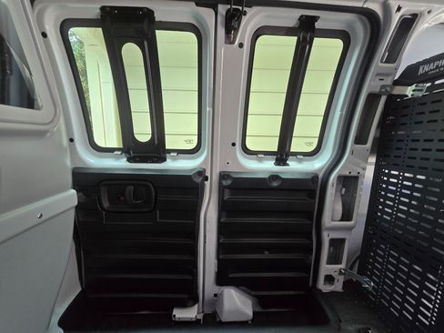 Used 2025 Chevrolet Express 2500 w/ Driver Convenience Package RWD image 10