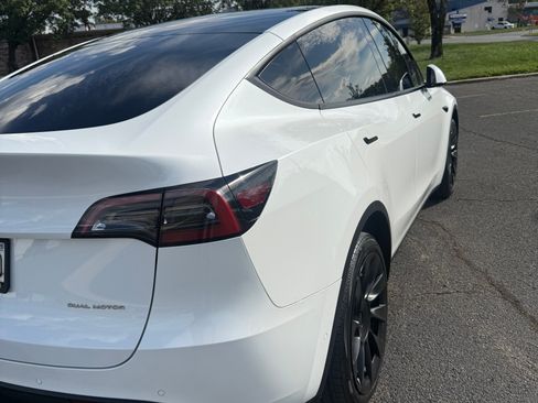 Used 2021 Tesla Model Y Long Range AWD/4WD image 6