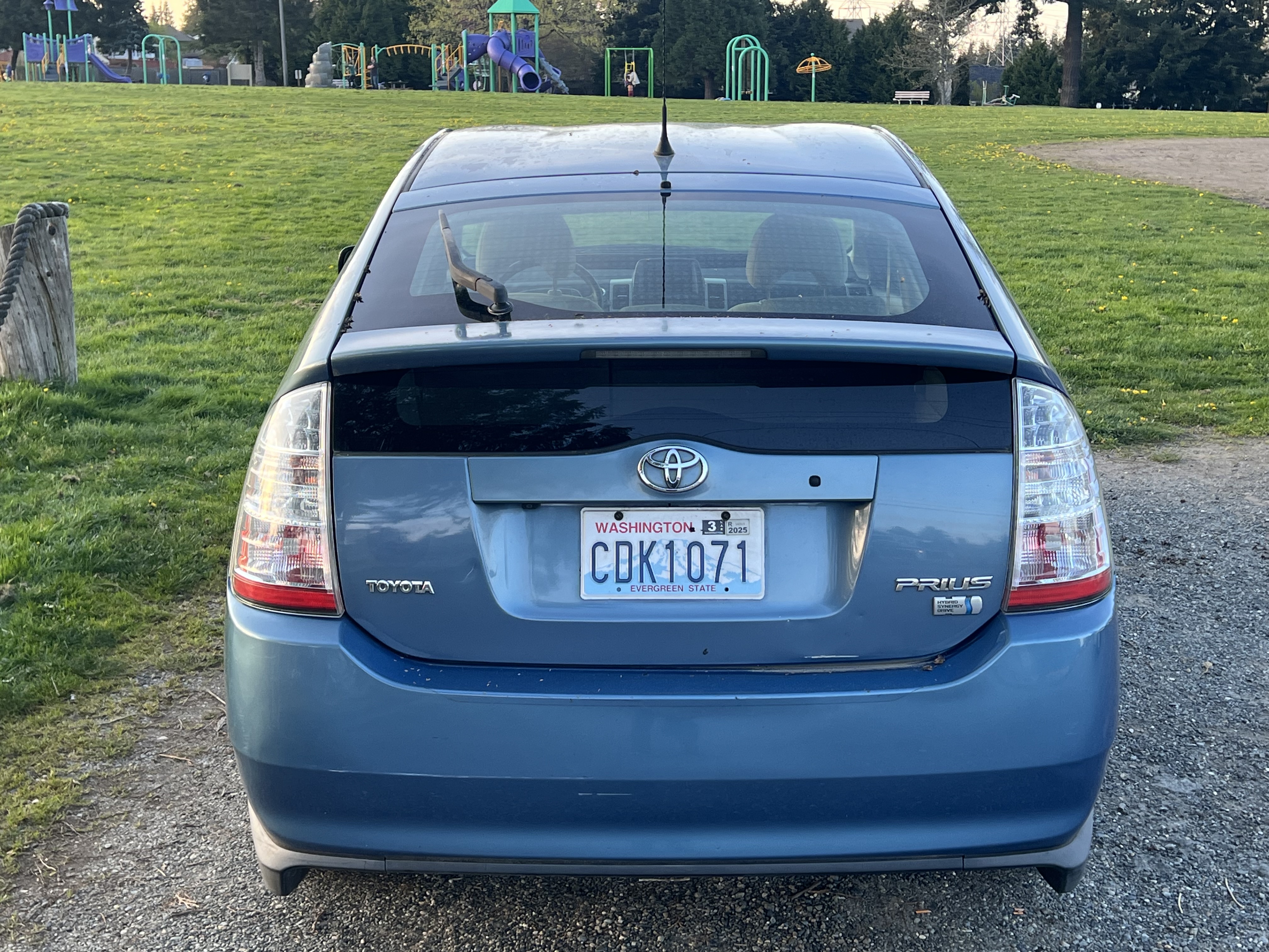 Used 2007 Toyota Prius w/ Pkg 2 FWD image 4