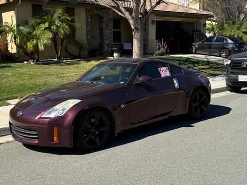 Used 2006 Nissan 350Z Enthusiast w/ (N93) Cargo Convenience Pkg image 1