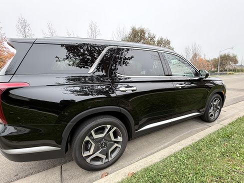 Used 2024 Hyundai Palisade SEL w/ Premium Package image 11