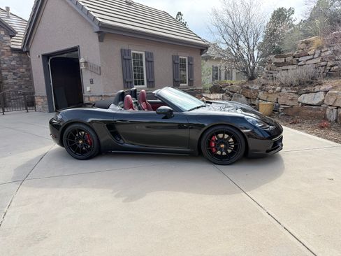 Used 2021 Porsche 718 Boxster GTS RWD image 2
