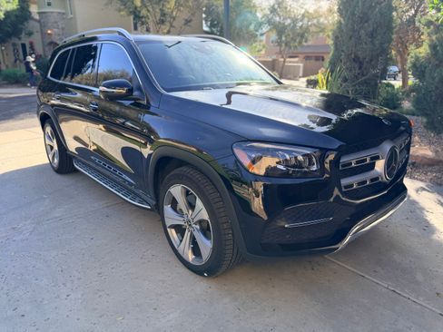 Used 2021 Mercedes-Benz GLS 450 4MATIC image 2
