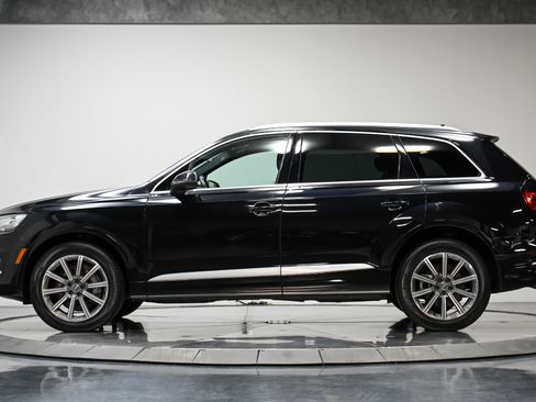 Used 2017 Audi Q7 3.0T Premium Plus image 9