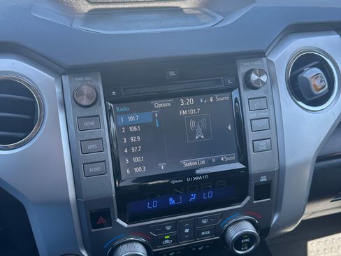 Used 2019 Toyota Tundra Limited w/ Limited Premium Package AWD/4WD image 24