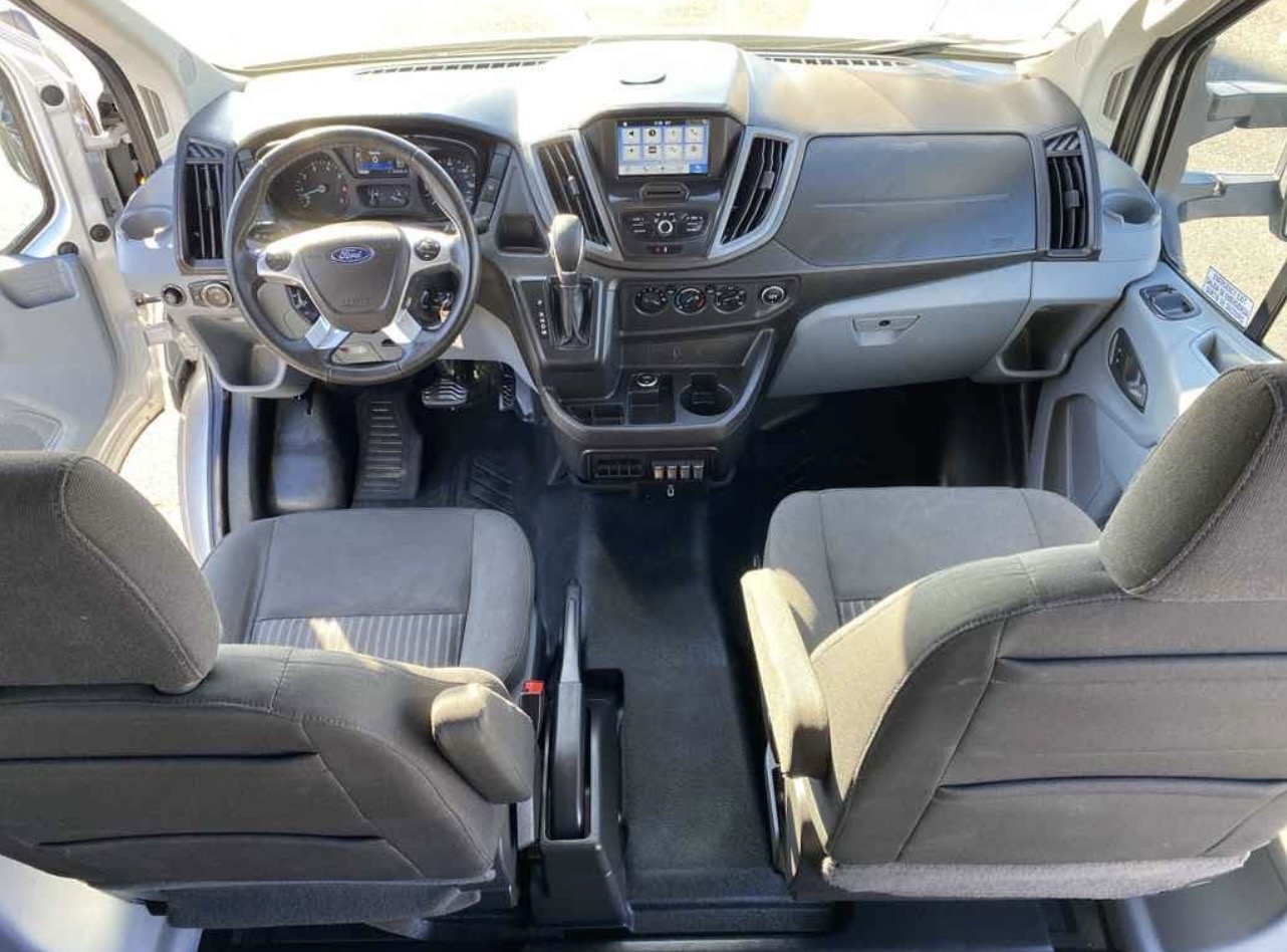 Used 2018 Ford Transit 350 XL RWD image 4