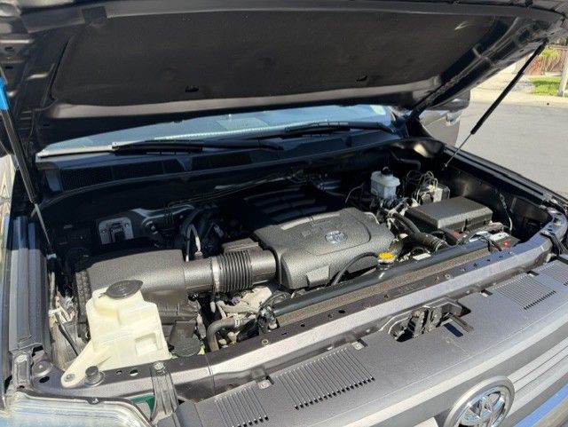 Used 2015 Toyota Tundra SR5 w/ SR5 Upgrade Package RWD image 8