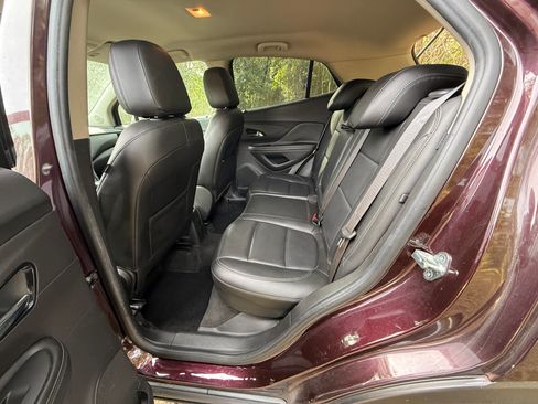 Used 2017 Buick Encore Essence image 4