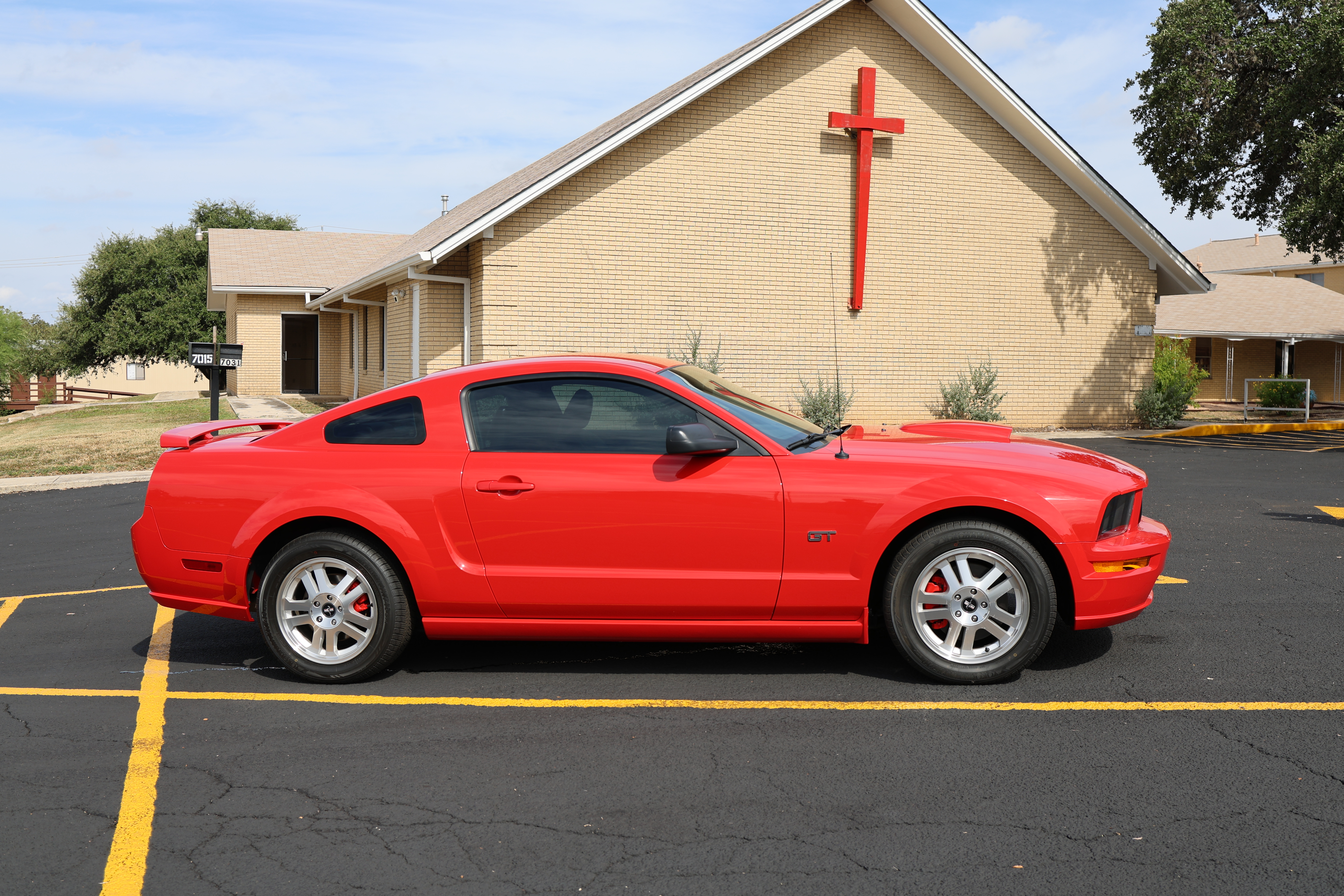 Used 2007 Ford Mustang GT RWD image 11