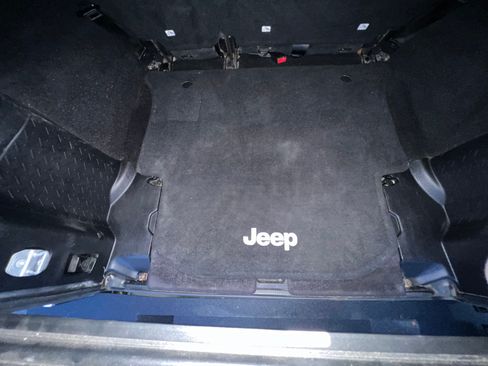 Used 2016 Jeep Wrangler Unlimited Sport image 32