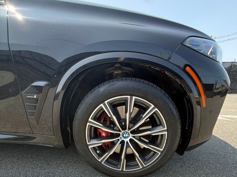 Used 2024 BMW X5 xDrive50e w/ Executive Package AWD/4WD image 16