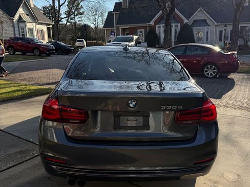 Used 2018 BMW 330e w/ Premium Package image 4