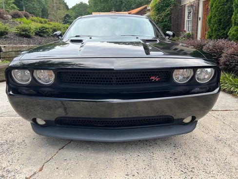 Used 2013 Dodge Challenger R/T w/ Electronics Convenience Group RWD image 6