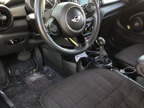 Used 2016 MINI Cooper 2-Door Hardtop image 9