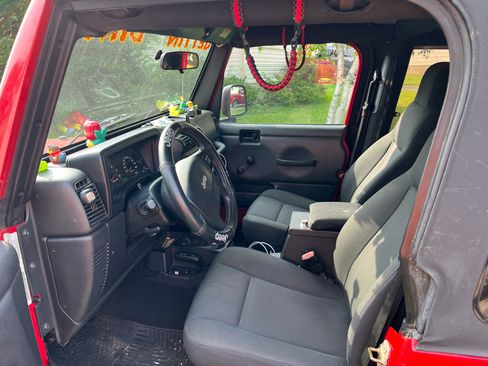 Used 2006 Jeep Wrangler X image 5