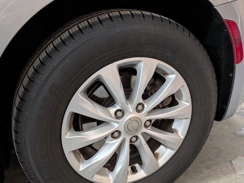 Used 2017 Chrysler Pacifica Touring-L image 16