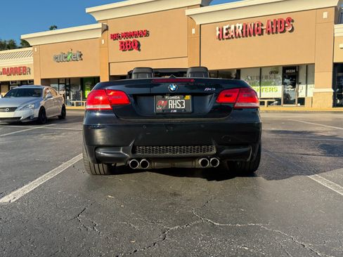 Used 2010 BMW M3 Convertible image 11