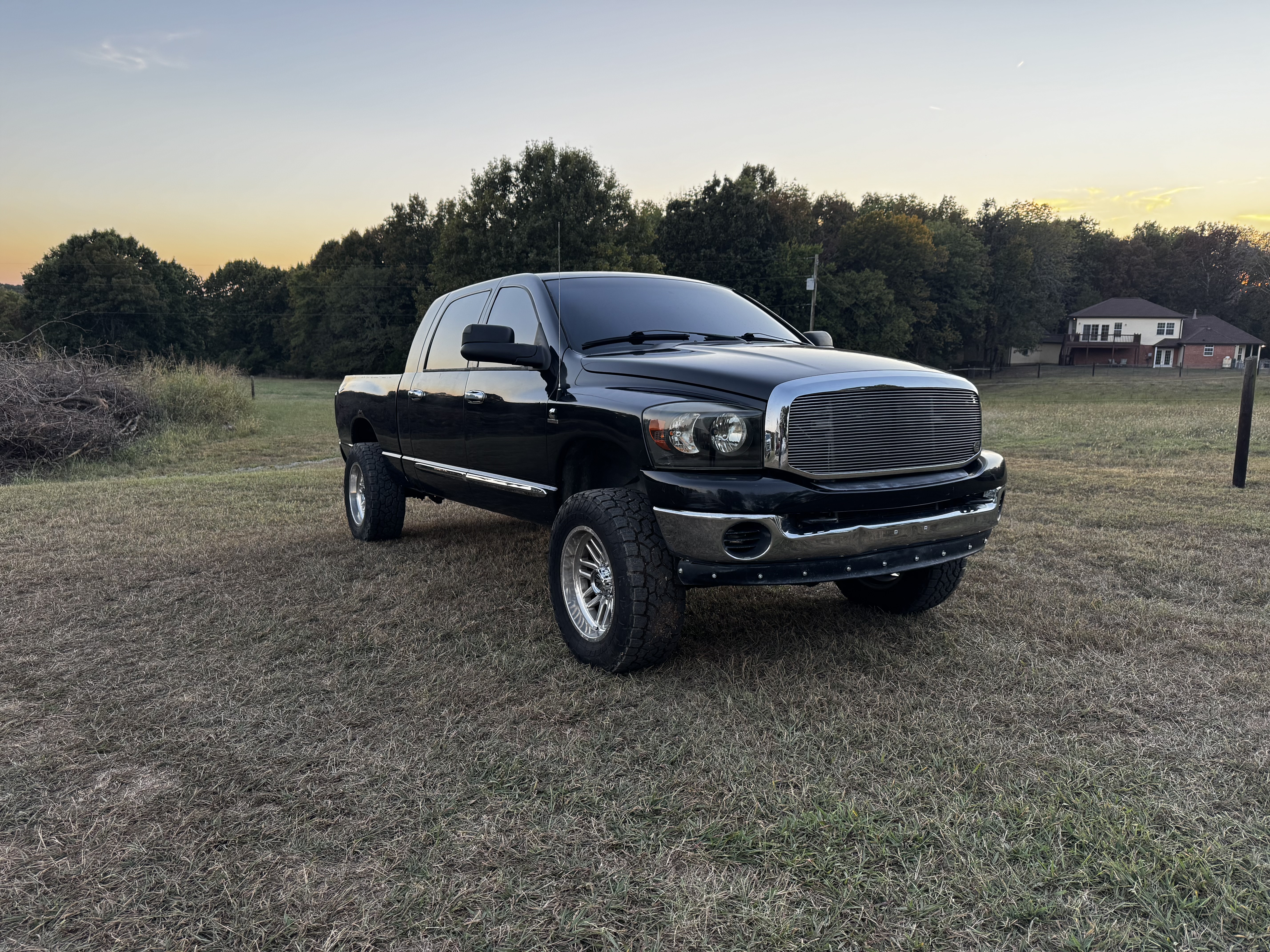 Used 2007 Dodge Ram 2500 Truck SLT w/ Light Group AWD/4WD image 4