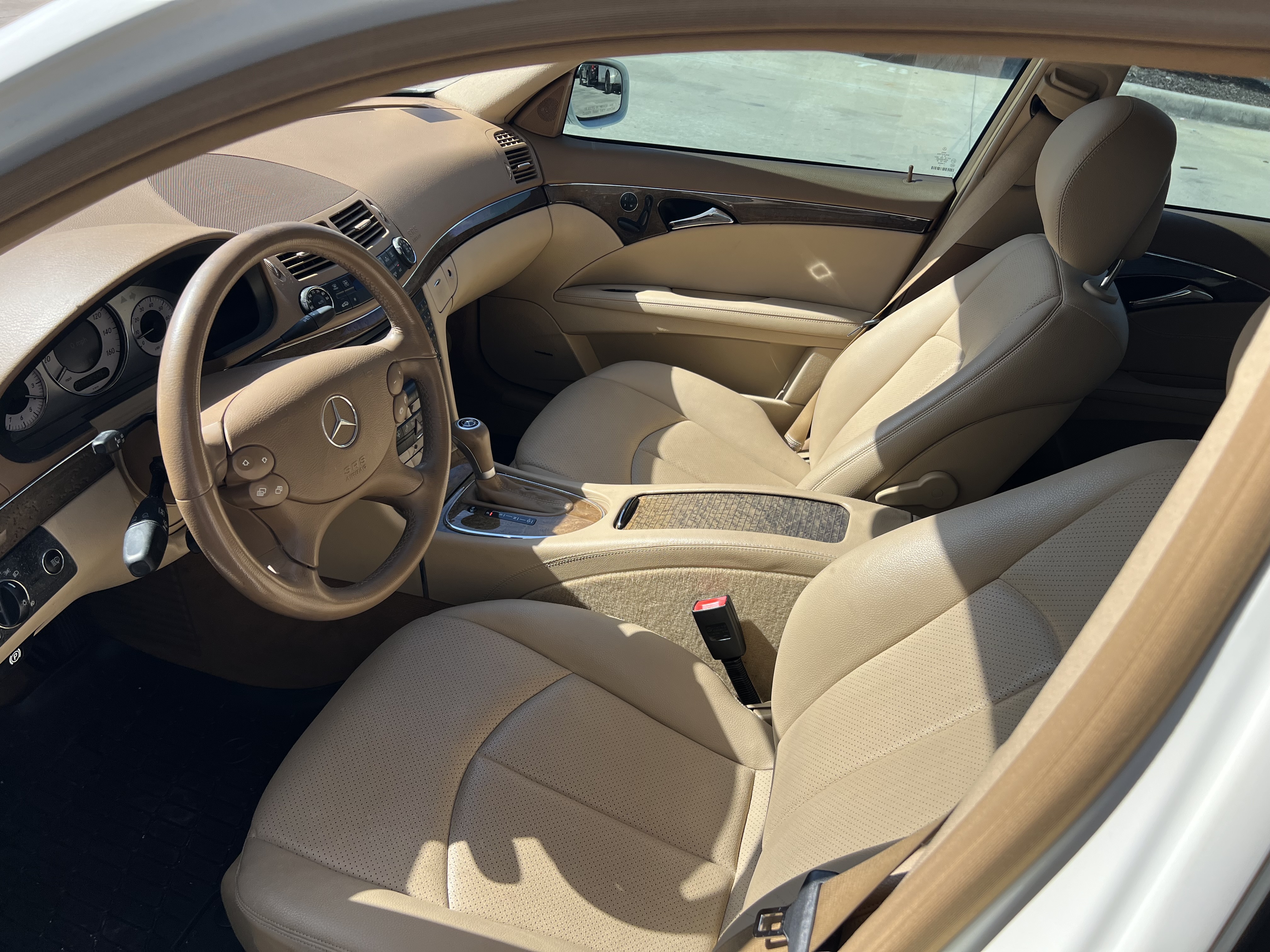 Used 2007 Mercedes-Benz E 350 Sedan image 7