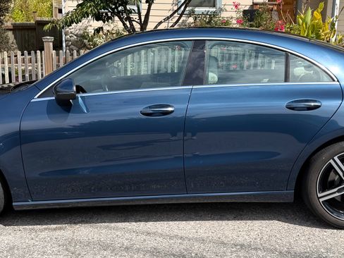 Used 2022 Mercedes-Benz CLA 250 image 4